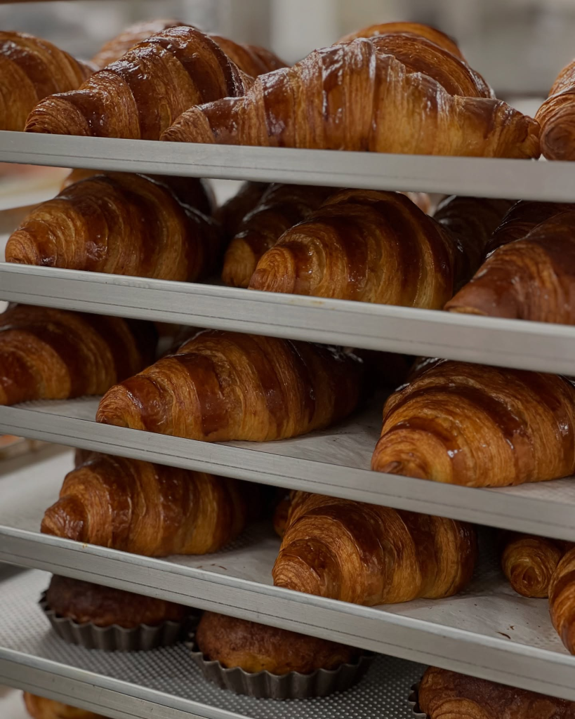 Cel mai bun croissant artizanal din Cluj-Napoca, Iris Delice.
